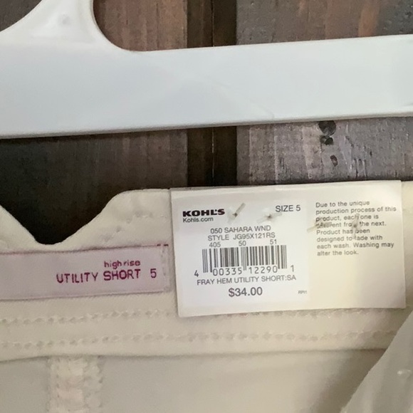 Shorts - Picture 4 of 4